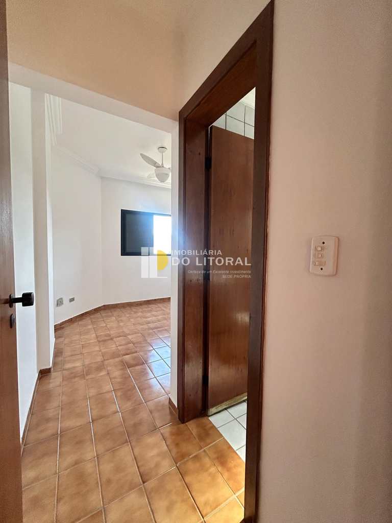 Apartamento em Mongaguá, no bairro Vila Vera Cruz