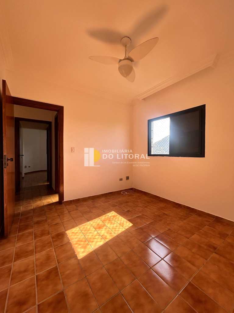 Apartamento em Mongaguá, no bairro Vila Vera Cruz