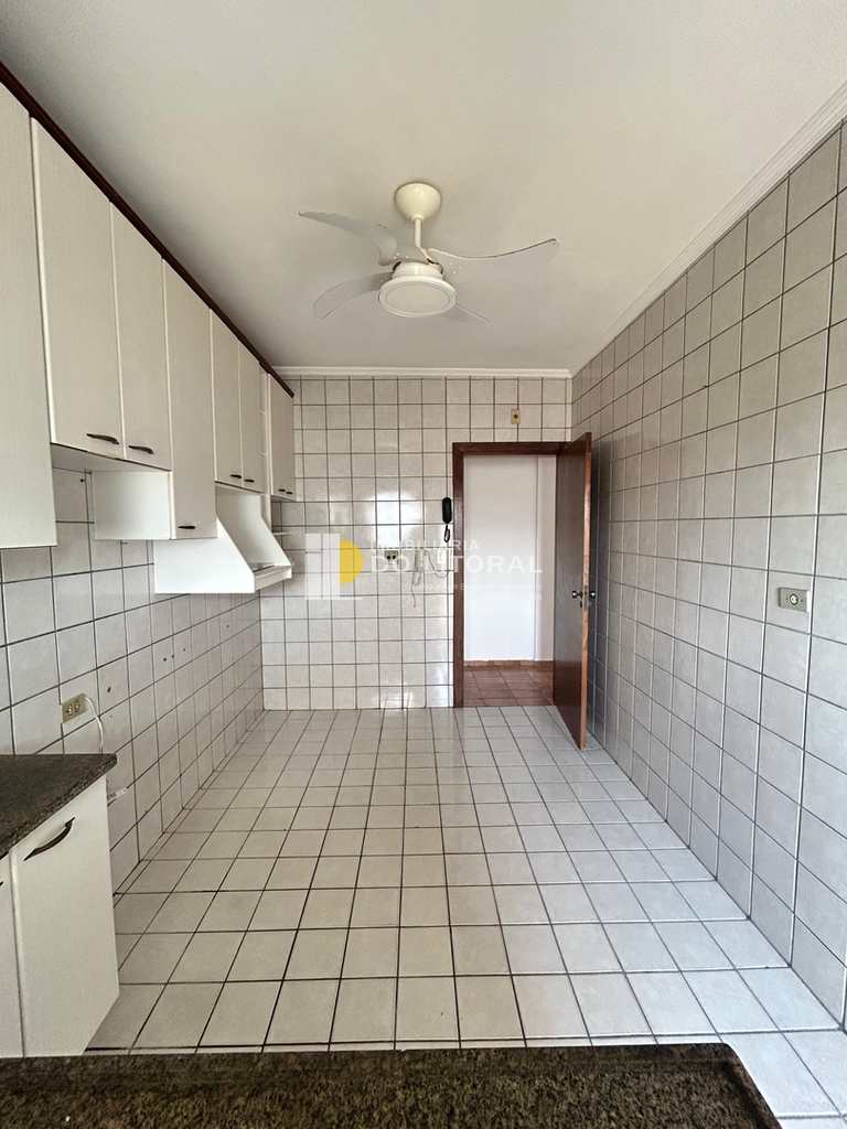 Apartamento em Mongaguá, no bairro Vila Vera Cruz