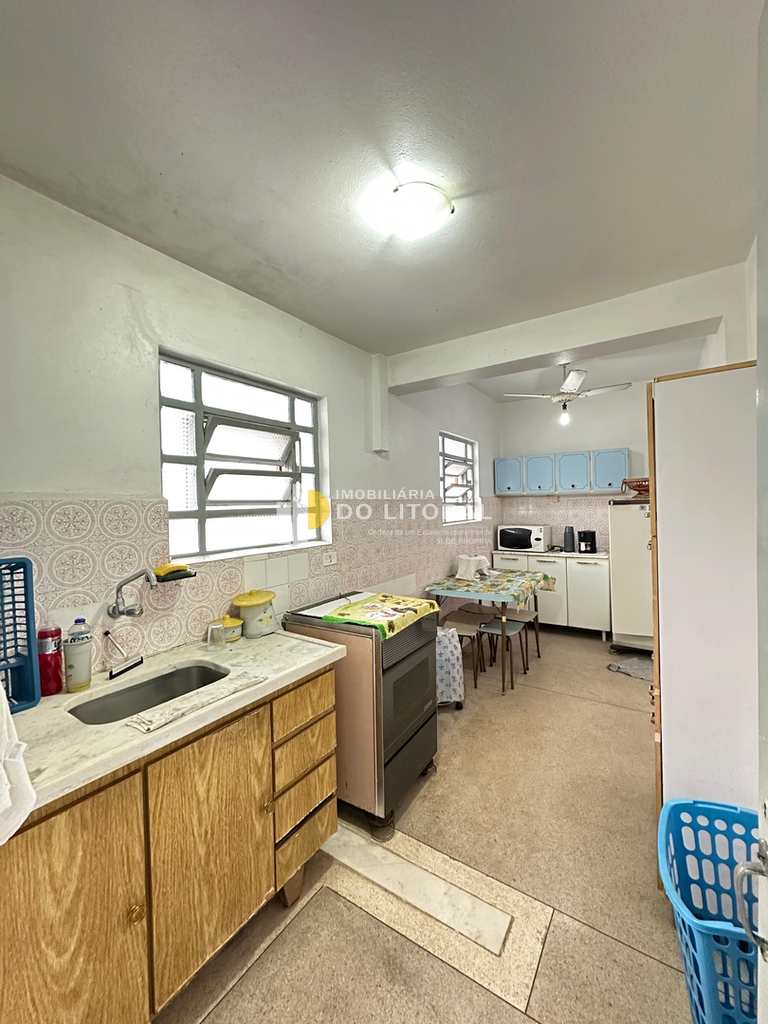 Apartamento em Mongaguá, no bairro Centro