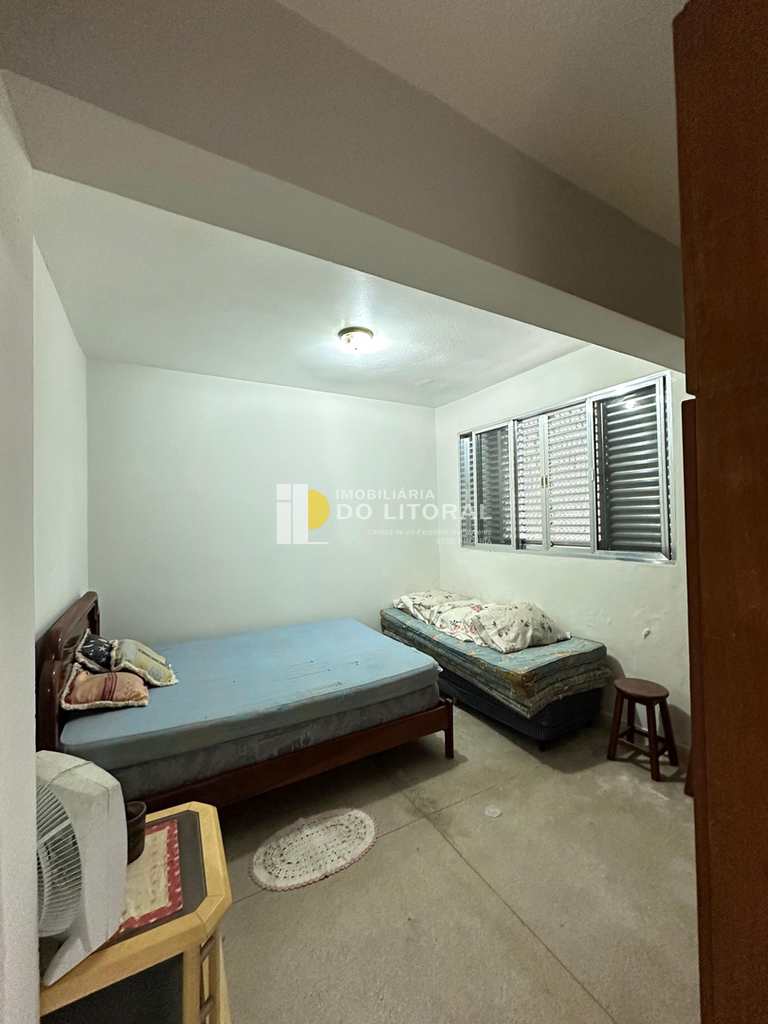 Apartamento em Mongaguá, no bairro Centro