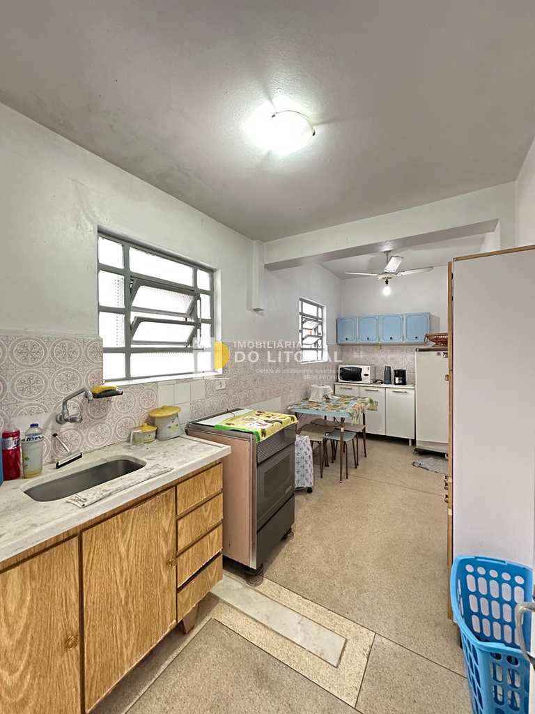 Apartamento em Mongaguá, no bairro Centro