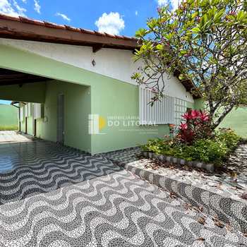 Casa em Mongaguá, bairro Jardim Praia Grande