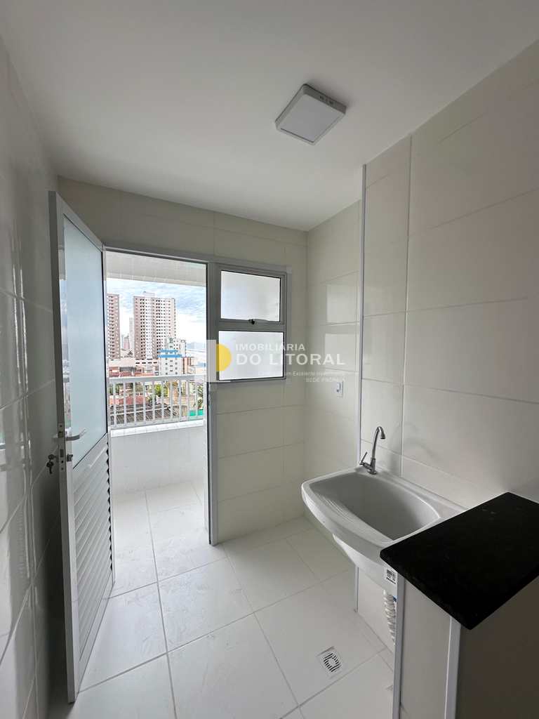 Apartamento em Mongaguá, no bairro Centro