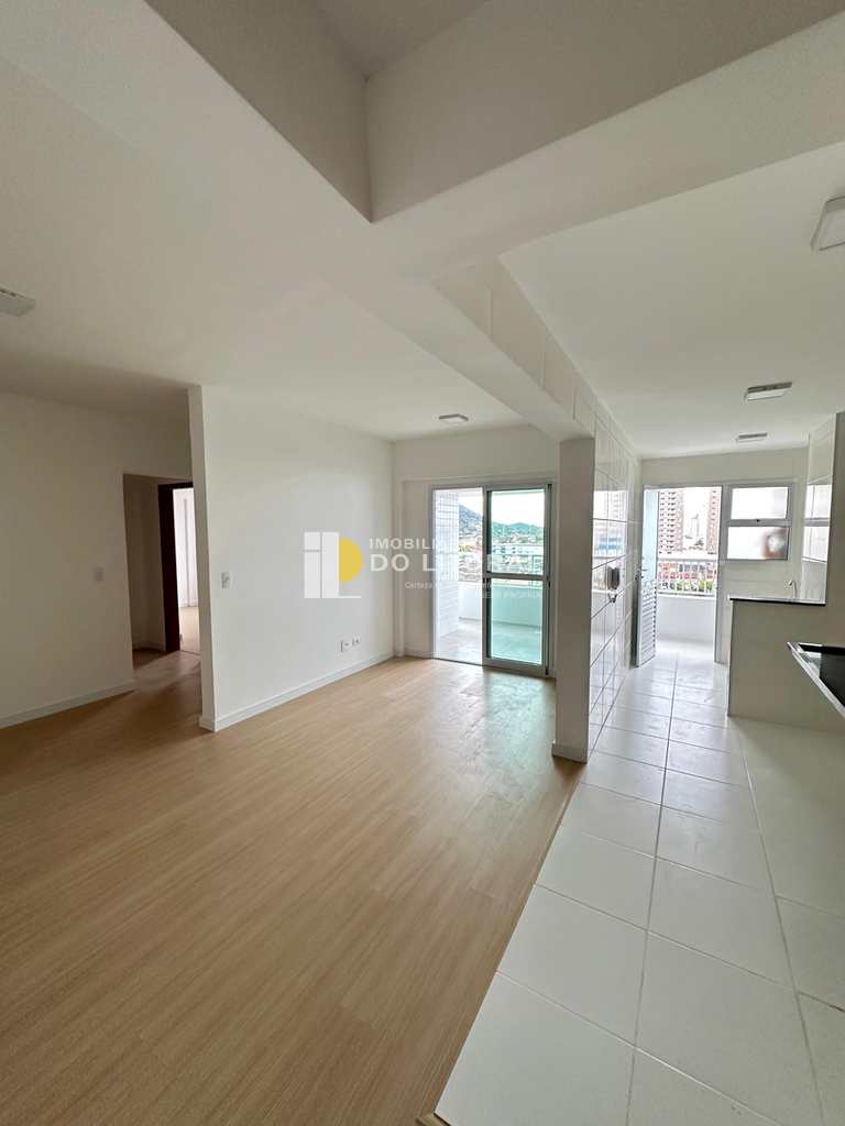 Apartamento em Mongaguá, no bairro Centro