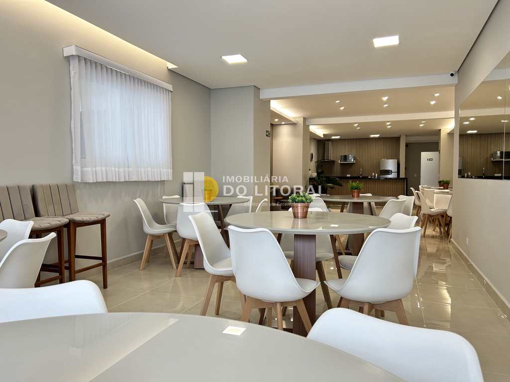 Apartamento em Mongaguá, no bairro Centro