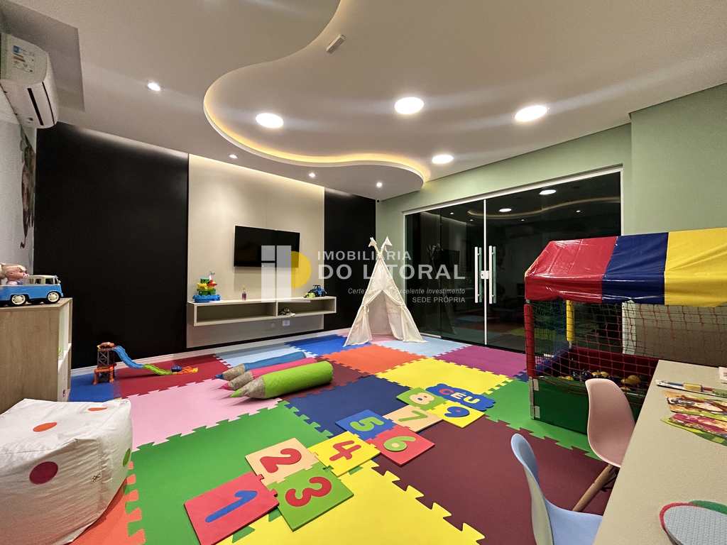 Apartamento em Mongaguá, no bairro Centro