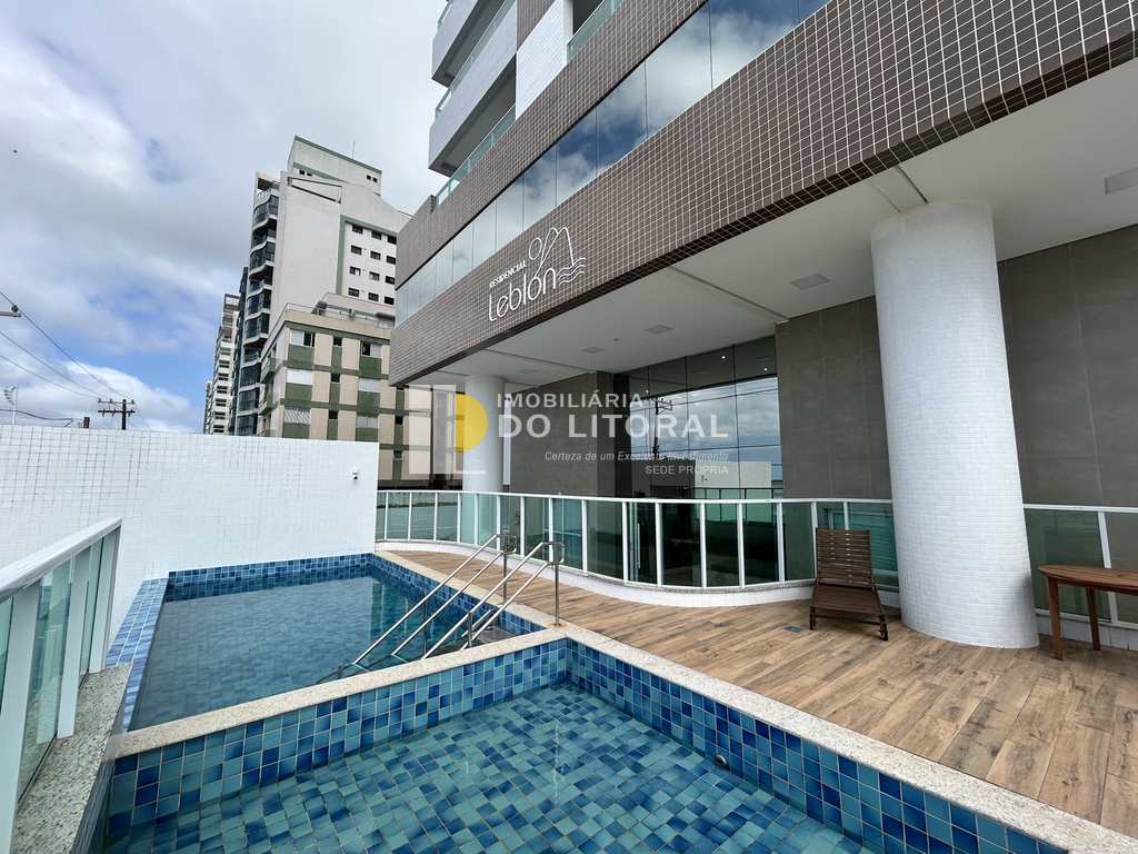 Apartamento em Mongaguá, no bairro Centro