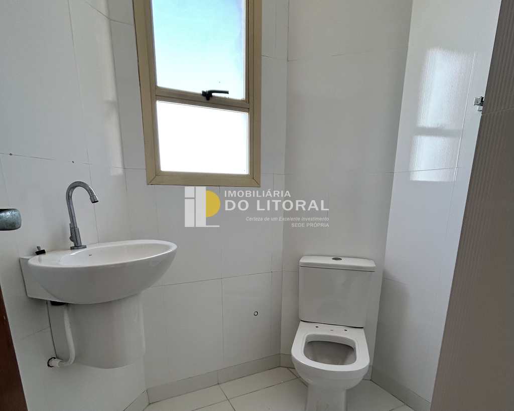 Apartamento em Mongaguá, no bairro Centro