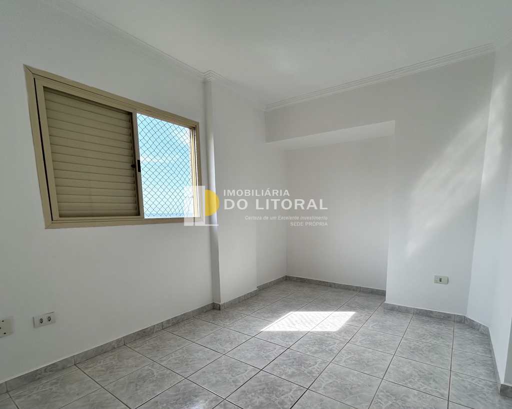 Apartamento em Mongaguá, no bairro Centro