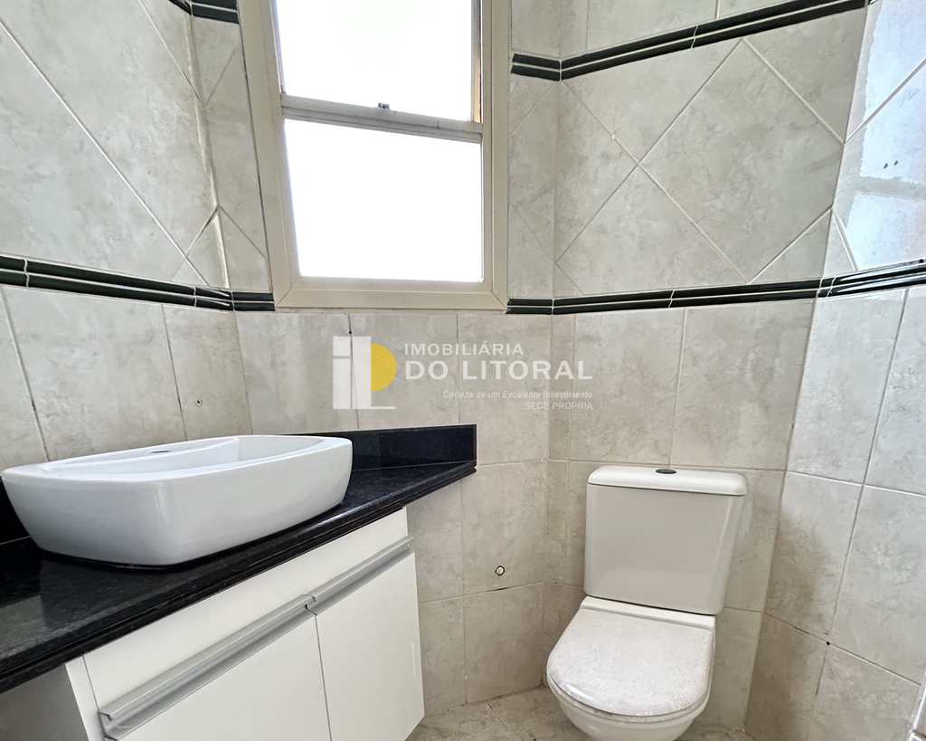 Apartamento em Mongaguá, no bairro Centro