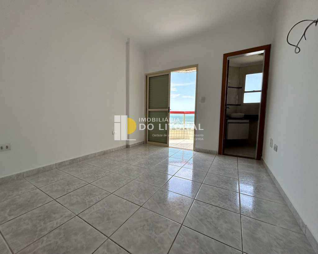 Apartamento em Mongaguá, no bairro Centro