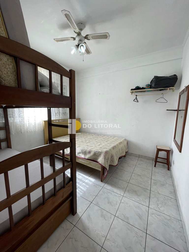 Apartamento em Mongaguá, no bairro Centro