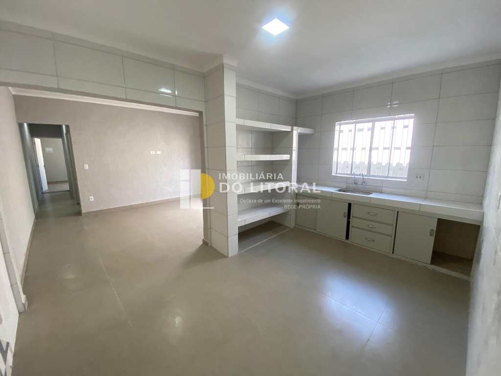 Casa em Mongaguá, no bairro Balneário Flórida Mirim