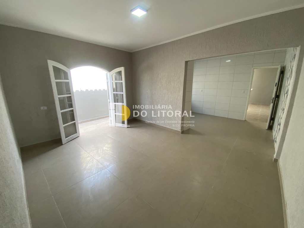 Casa em Mongaguá, no bairro Balneário Flórida Mirim