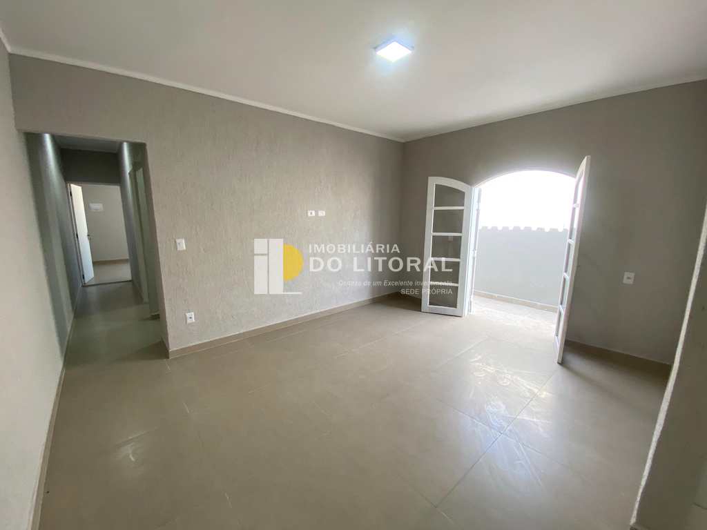 Casa em Mongaguá, no bairro Balneário Flórida Mirim