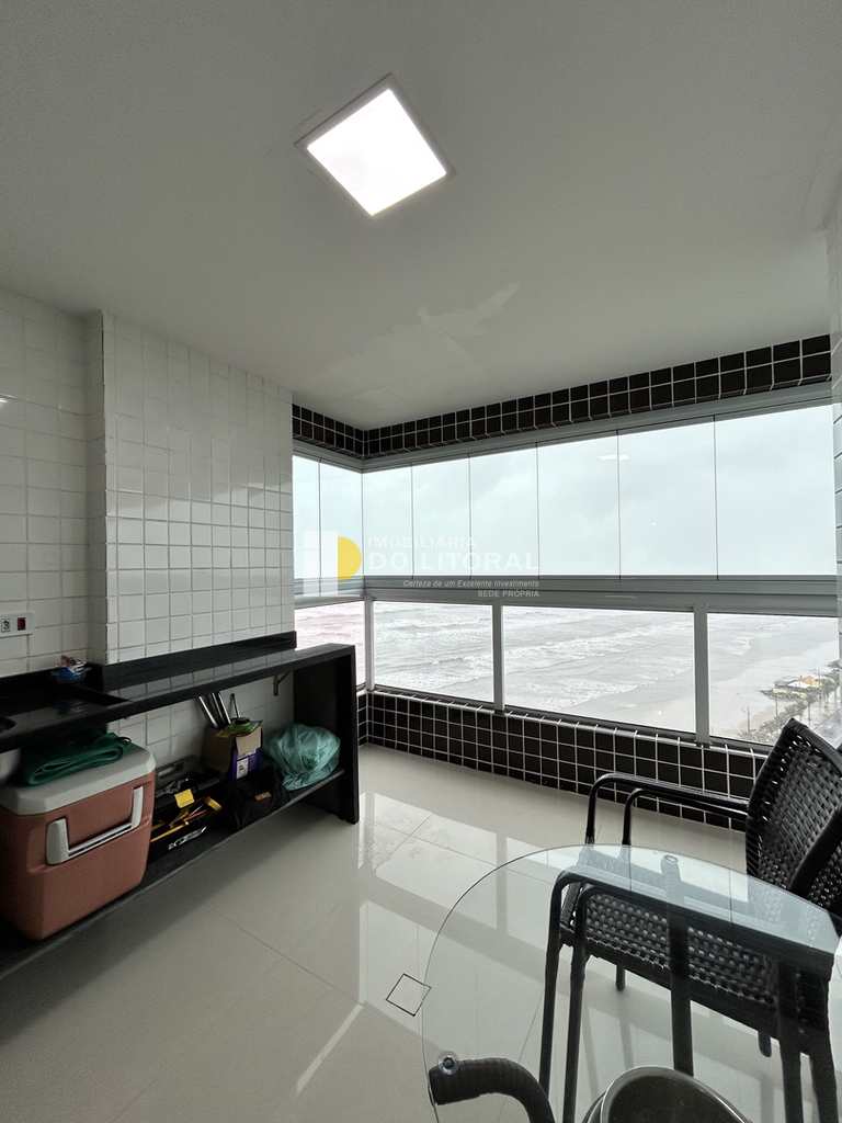 Apartamento em Mongaguá, no bairro Vila Atlântica