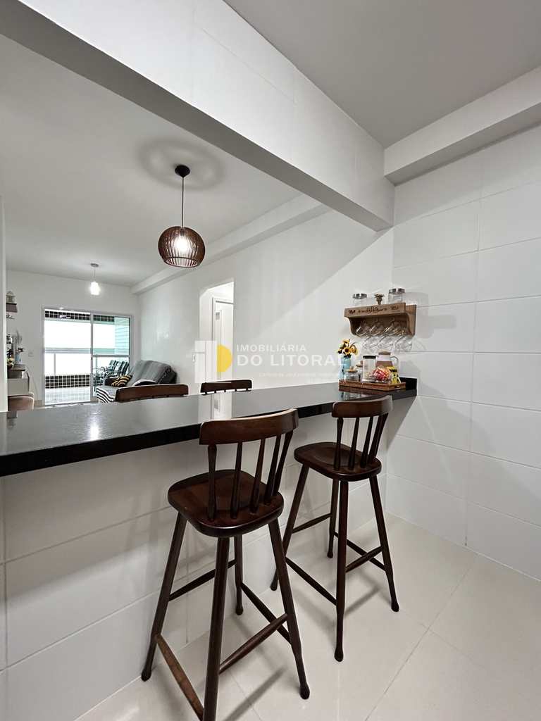 Apartamento em Mongaguá, no bairro Vila Atlântica