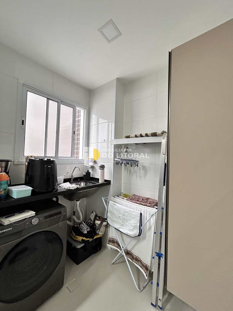 Apartamento em Mongaguá, no bairro Vila Atlântica
