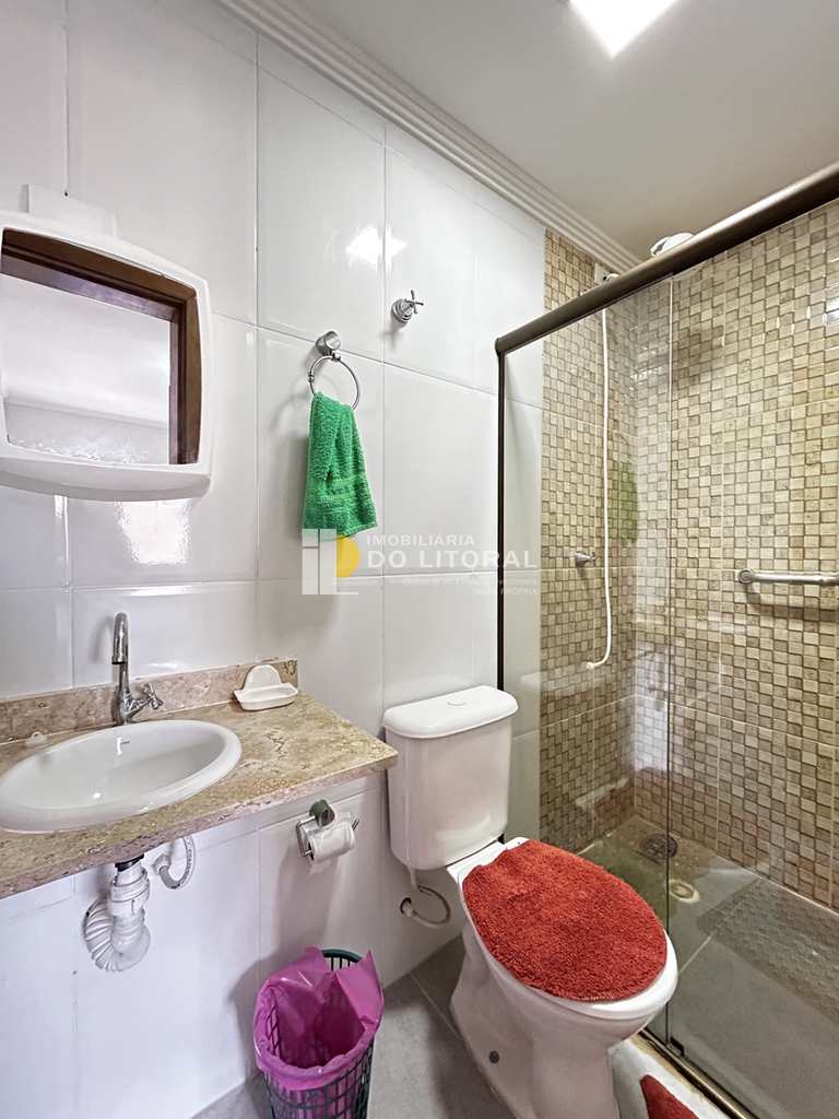 Apartamento em Mongaguá, no bairro Jardim Marina