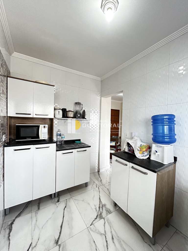 Apartamento em Mongaguá, no bairro Jardim Marina