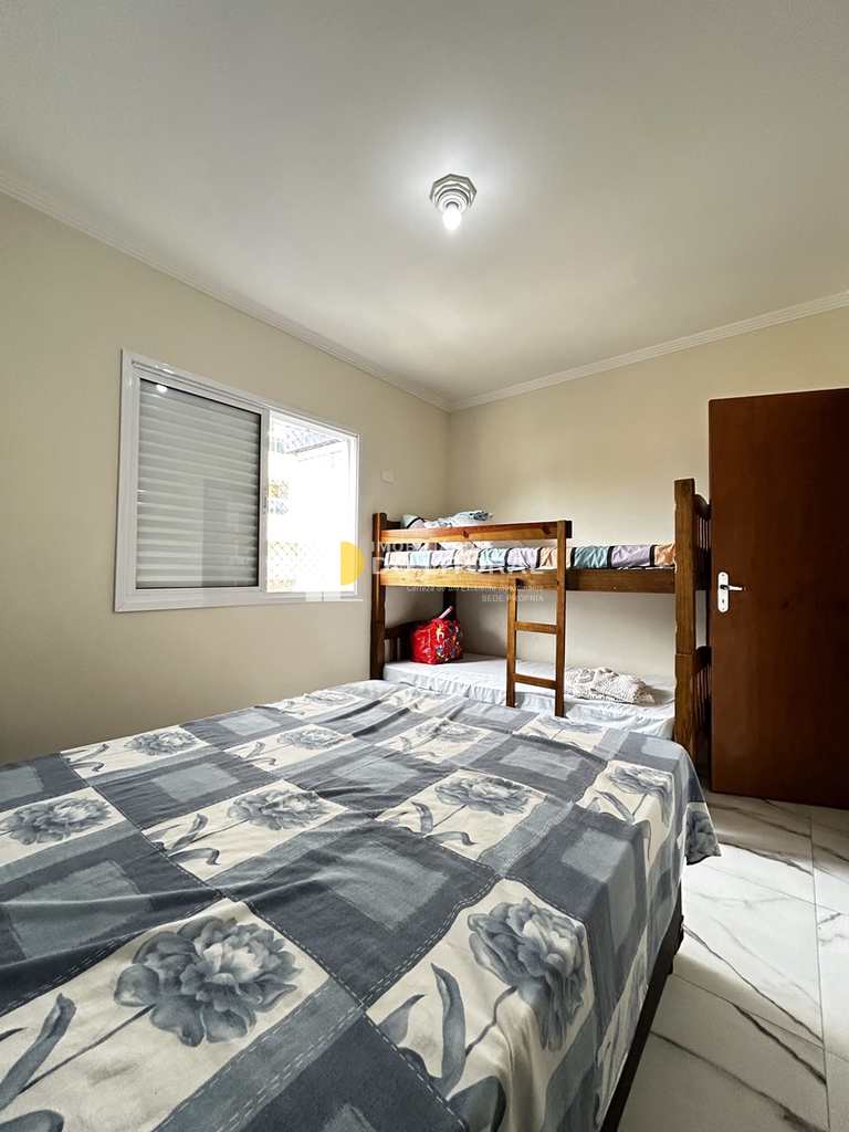 Apartamento em Mongaguá, no bairro Jardim Marina