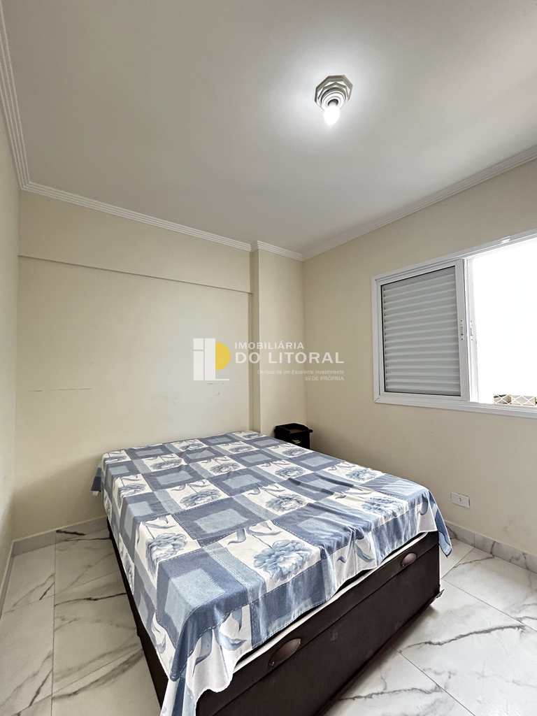Apartamento em Mongaguá, no bairro Jardim Marina