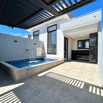 Casa em Mongaguá, bairro Jardim Praia Grande