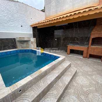 Casa em Mongaguá, bairro Balneário Itaguai