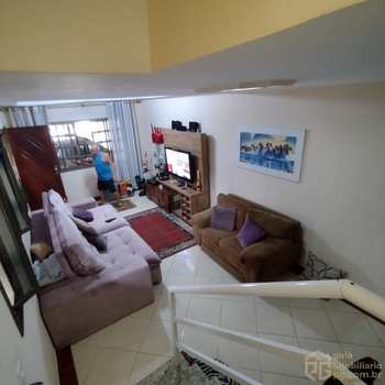 Sobrado em Praia Grande, bairro Canto do Forte