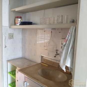 Kitnet em Praia Grande, bairro Ocian
