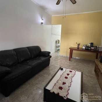 Casa em Praia Grande, bairro Maracanã
