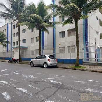 Kitnet em Praia Grande, bairro Caiçara