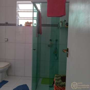 Casa em Praia Grande, bairro Canto do Forte