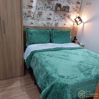 Apartamento em Praia Grande, bairro Guilhermina