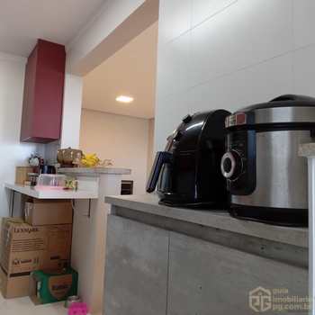 Apartamento em Praia Grande, bairro Tupi