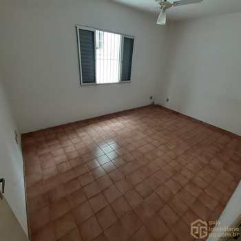 Apartamento em Praia Grande, bairro Boqueirão