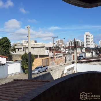 Sobrado em Praia Grande, bairro Aviação