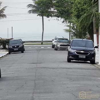 Casa em Praia Grande, bairro Solemar