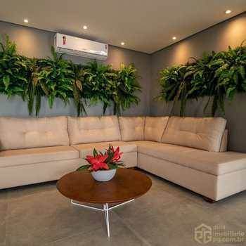 Apartamento em Praia Grande, bairro Guilhermina