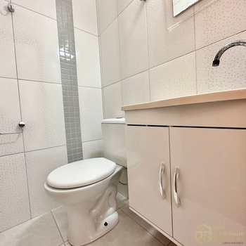 Apartamento em Praia Grande, bairro Caiçara