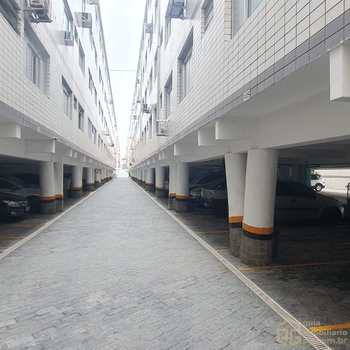 Kitnet em Praia Grande, bairro Aviação