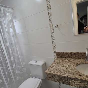 Apartamento em Praia Grande, bairro Guilhermina