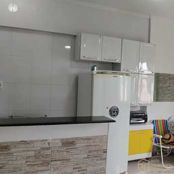 Kitnet em Praia Grande, bairro Ocian