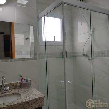 Apartamento em Praia Grande, bairro Guilhermina