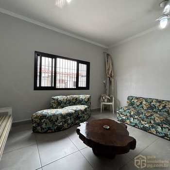 Casa em Praia Grande, bairro Mirim