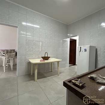 Casa em Praia Grande, bairro Mirim