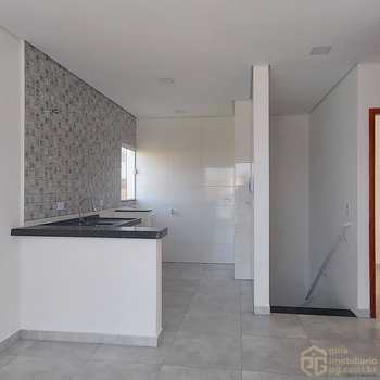 Casa de Condomínio em Praia Grande, bairro Maracanã