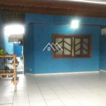 Sobrado em Praia Grande, bairro Boqueirão