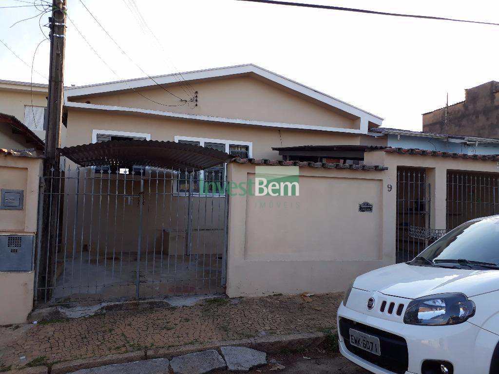 Casa em Valinhos, no bairro Vila Boa Esperança